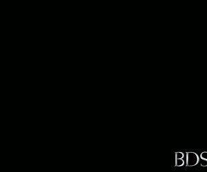 Bdsm xxx bondage mestari tuo hänen söpö aasialainen sub tyttö