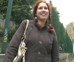 Agricultrices de nos-alueilla - la baise est dans le pre